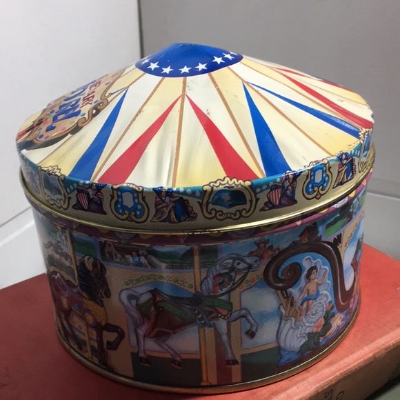 Hershey round candy tin near vintage 1996 - Picture 6 of 8